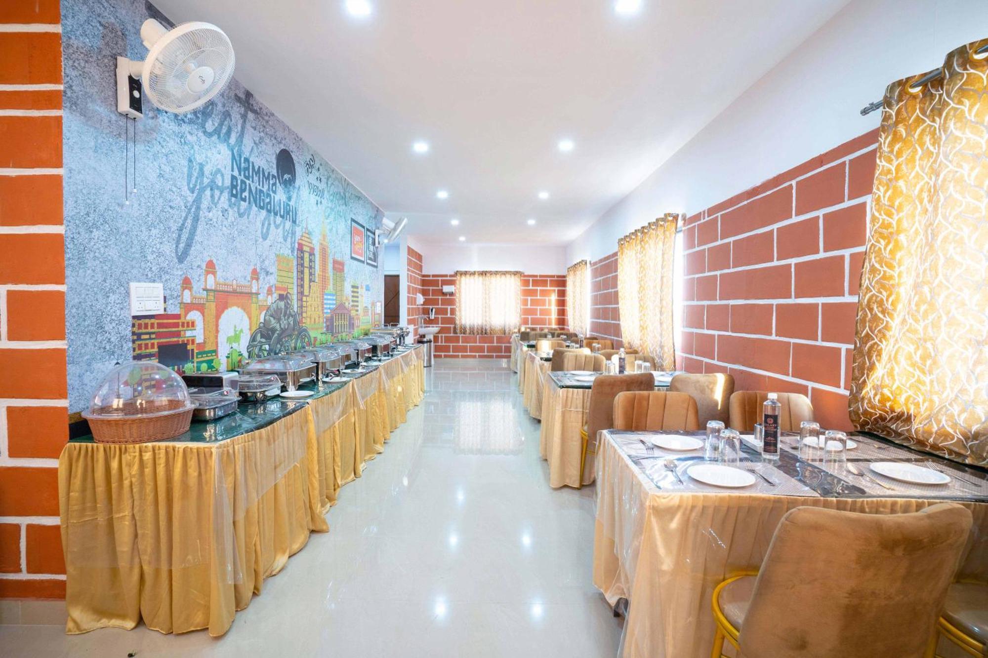 Treebo Galaxy Kings Suites, Hebbal Bangalore Exterior foto